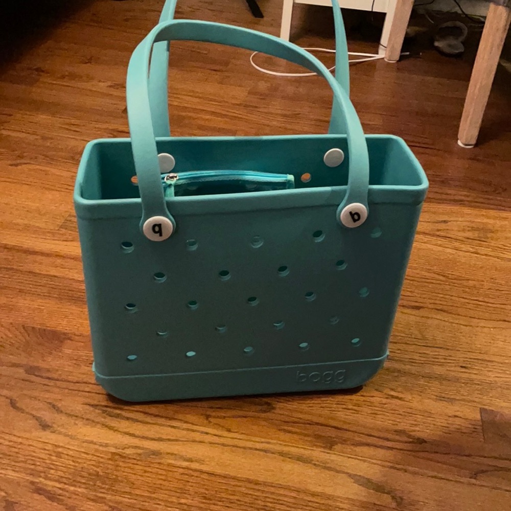 Like New Bogg Bag